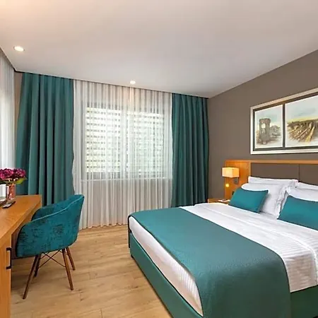 Pukka Hotell